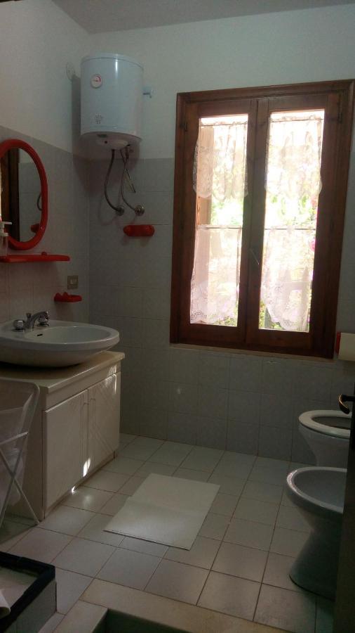 Appartamento Titina Jerzu ภายนอก รูปภาพ